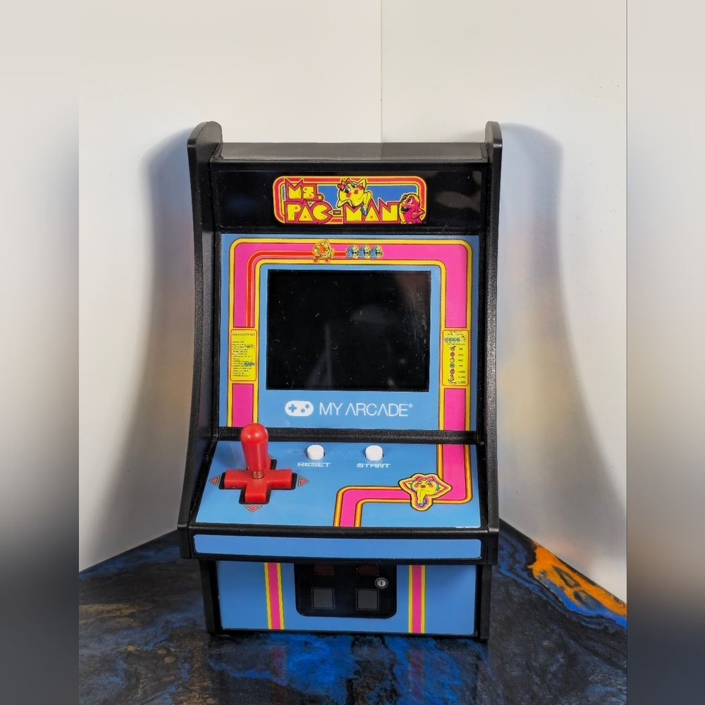 My Arcade Micro Player Mini Arcade Machine: Ms. Pac-Man Video Game. - Picture 8 of 9